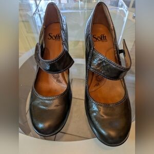 Sofft Olive Green Patent Leather Mary Jane Heels 6